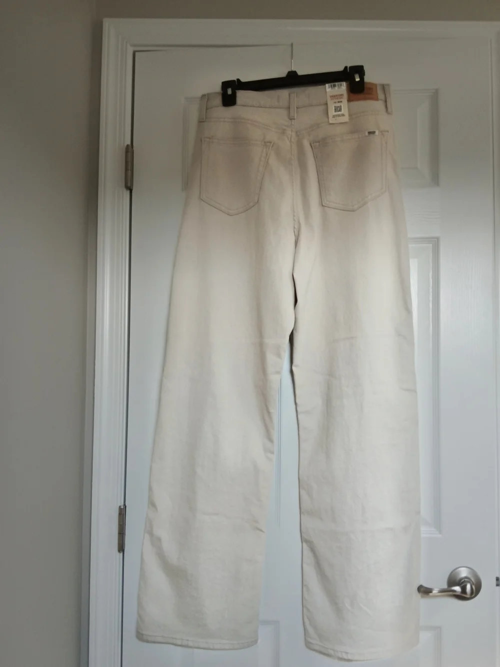 Levis levi wide